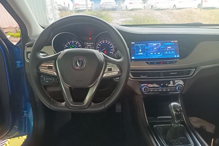 Used CHANGAN Eado 2018 1.6L GDI Manual LingShang Model Center Console
