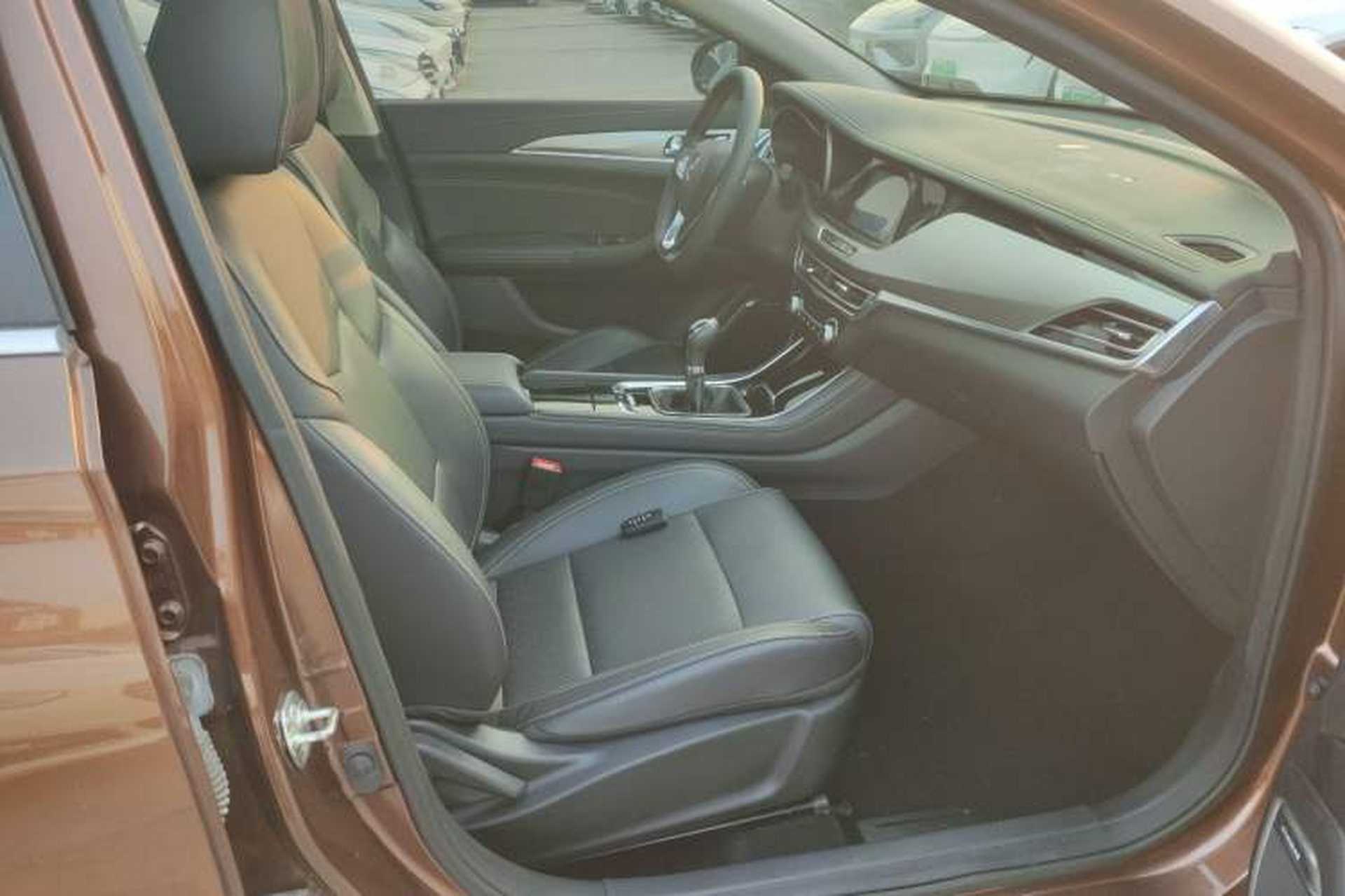 Used CHANGAN Eado 2018 1.6L GDI Manual Fashion Edition Right Front Seat