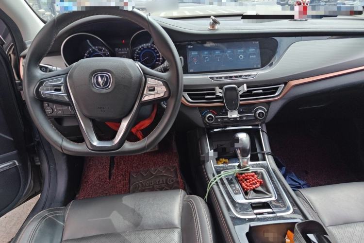 Used CHANGAN Eado 2018 1.6L GDI Automatic Trendy Model China V Standard Center Console