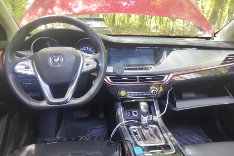 Used CHANGAN Eado 2018 1.6L GDI Automatic Trendy Model China V Standard Center Console