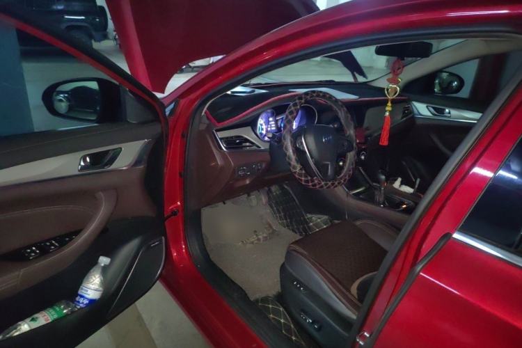 Used CHANGAN Eado 2018 High-Energy Edition 1.6L GDI Manual Competition Model China V Standard Driver Seat
