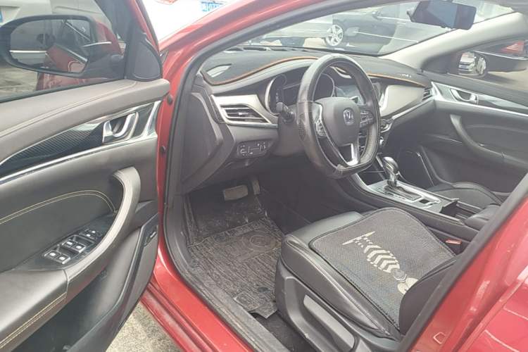 Used CHANGAN Eado 2018 High-Energy Edition 1.6L GDI Automatic Pioneer Model China V Standard Driver Seat