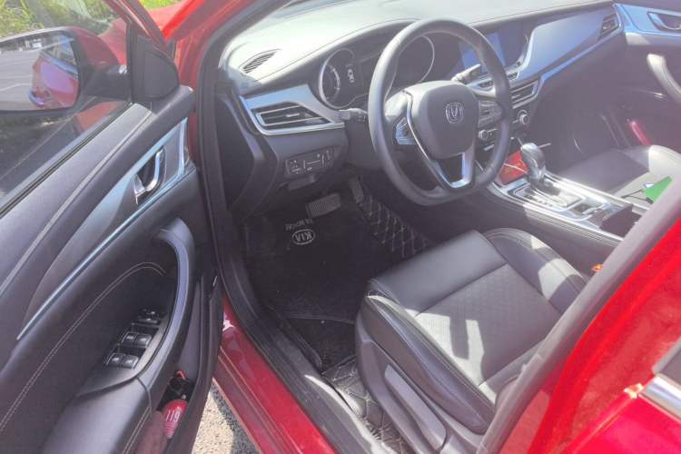 Used CHANGAN Eado 2018 1.6L GDI Automatic Fashion Edition Driver Seat