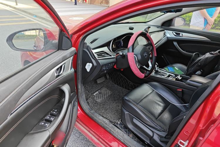 Used CHANGAN Eado 2018 1.6L GDI Automatic Fashion Edition Driver Seat