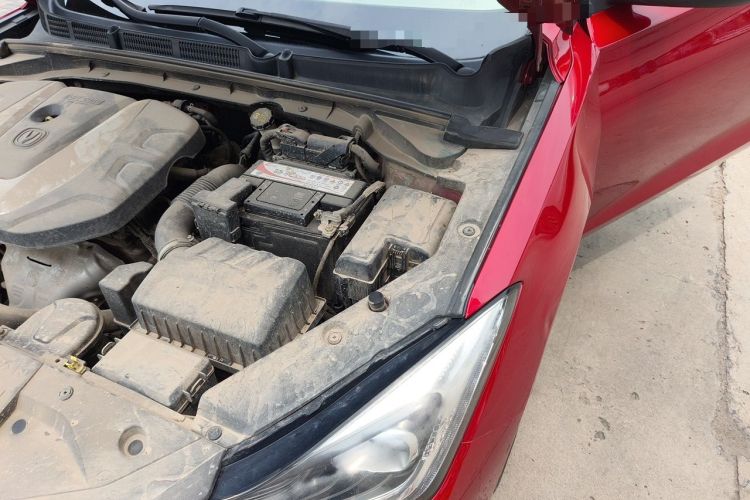 Used CHANGAN Eado 2018 High-Energy Edition 1.6L GDI Manual Pioneer Model China V Standard Engine Bay Left