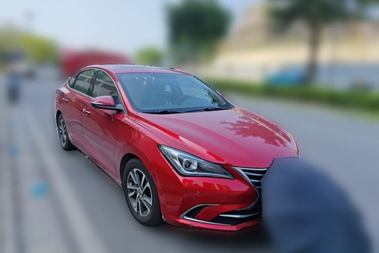 Used CHANGAN Eado 2018 1.6L GDI Automatic Fashion Edition Front Right 45 Deg