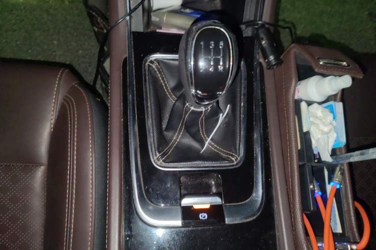 Used CHANGAN Eado 2018 High-Energy Edition 1.6L GDI Manual Competition Model China V Standard Gear Lever