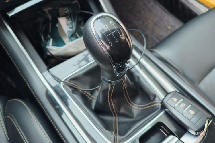 Used CHANGAN Eado 2018 High-Energy Edition 1.6L GDI Manual Pioneer Model China V Standard Gear Lever