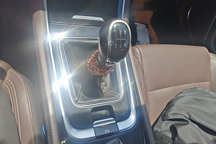 Used CHANGAN Eado 2018 1.6L GDI Manual Prestige Model Gear Lever