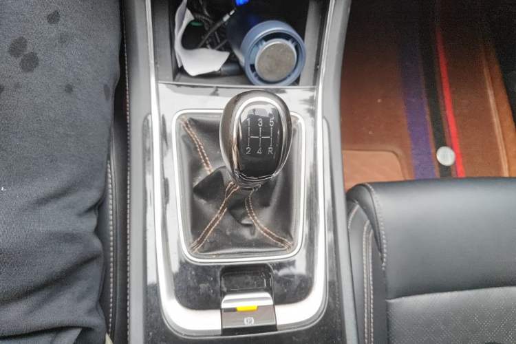 Used CHANGAN Eado 2018 1.6L GDI Manual Trendy Model China V Standard Gear Lever