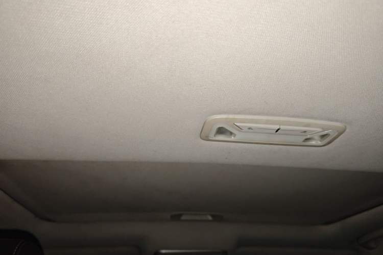 Used CHANGAN Eado 2018 1.6L GDI Automatic Fashion Edition Headliner