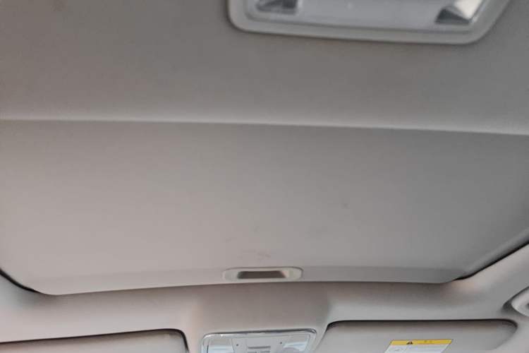 Used CHANGAN Eado 2018 1.6L GDI Manual Trendy Model China V Standard Headliner