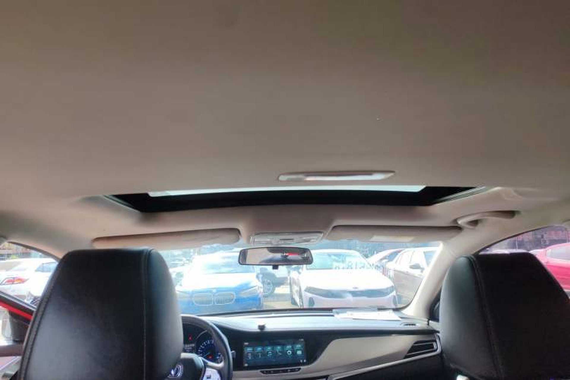Used CHANGAN Eado 2018 High-Energy Edition 1.6L GDI Automatic Pioneer Model China V Standard Headliner