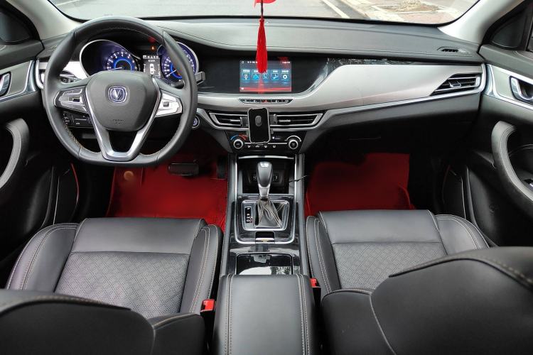 Used CHANGAN Eado 2018 1.6L GDI Automatic Fashion Edition Interior 1