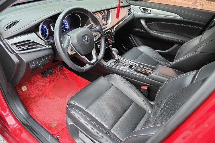 Used CHANGAN Eado 2018 1.6L GDI Automatic Fashion Edition Interior 2