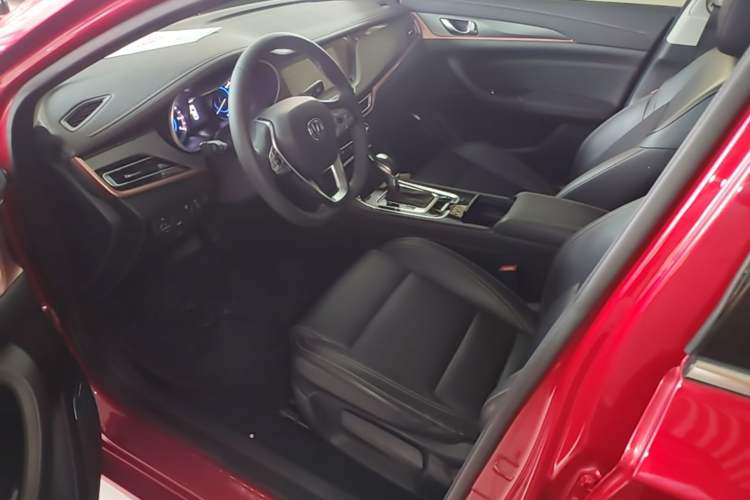 Used CHANGAN Eado 2018 1.6L GDI Automatic Trendy Model China V Standard Left Front Seat