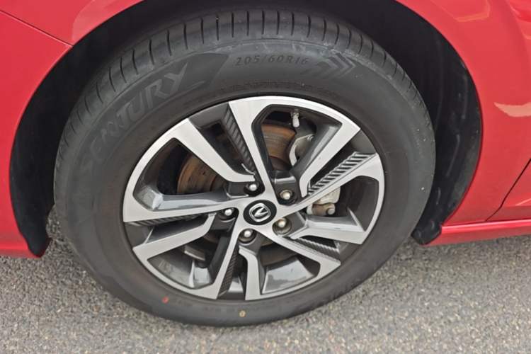 Used CHANGAN Eado 2018 1.6L GDI Manual LingShang Model Left Front Wheel Hub