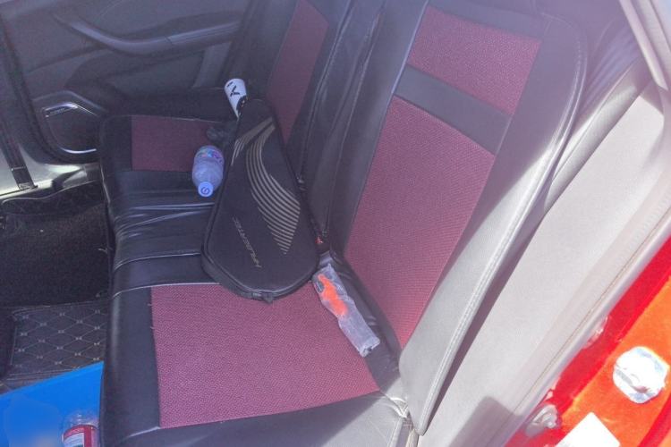 Used CHANGAN Eado 2018 1.6L GDI Automatic Fashion Edition Left Rear Seat