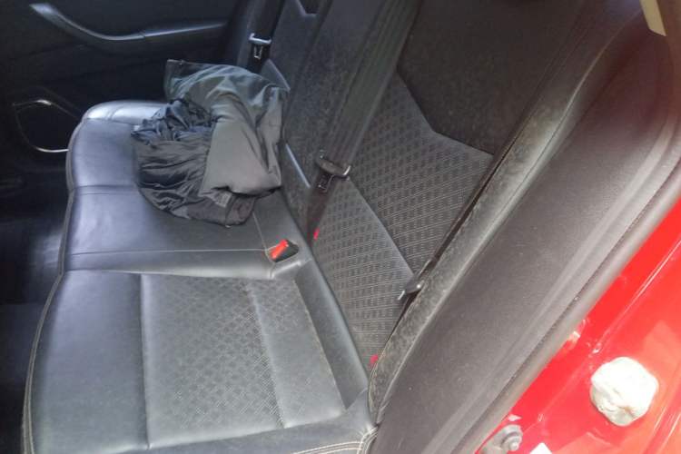 Used CHANGAN Eado 2018 High-Energy Edition 1.6L GDI Manual Pioneer Model China V Standard Left Rear Seat