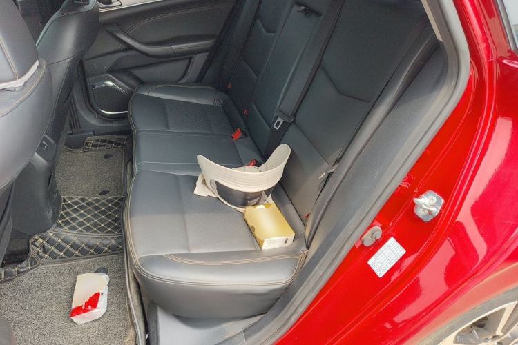 Used CHANGAN Eado 2018 High-Energy Edition 1.6L GDI Manual Pioneer Model China V Standard Left Rear Seat