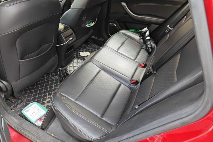 Used CHANGAN Eado 2018 1.6L GDI Automatic Fashion Edition Left Rear Seat