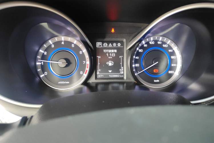 Used CHANGAN Eado 2018 1.6L GDI Automatic Fashion Edition Odometer Close Up
