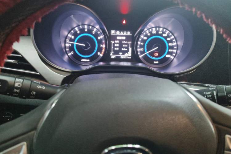 Used CHANGAN Eado 2018 1.6L GDI Automatic Trendy Model China V Standard Odometer Close Up