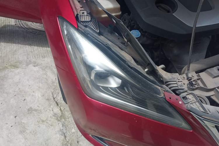 Used CHANGAN Eado 2018 High-Energy Edition 1.6L GDI Manual Pioneer Model China V Standard Right Front Headlight