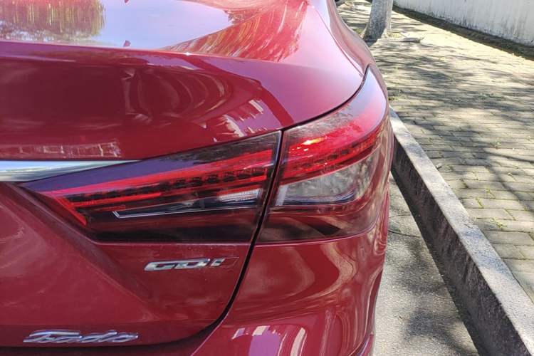 Used CHANGAN Eado 2018 High-Energy Edition 1.6L GDI Automatic Pioneer Model China V Standard Right Rear Taillight