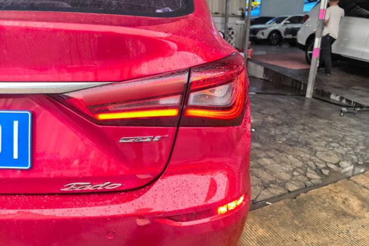 Used CHANGAN Eado 2018 1.6L GDI Manual Fashion Edition Right Rear Taillight