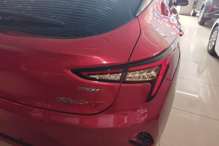Used CHANGAN Eado 2018 1.6L GDI Automatic Trendy Model China V Standard Right Rear Taillight