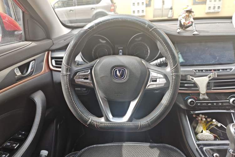 Used CHANGAN Eado 2018 1.6L GDI Manual Trendy Model China V Standard Steering Wheel