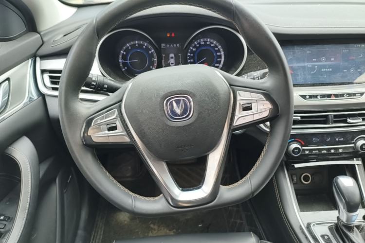 Used CHANGAN Eado 2018 High-Energy Edition 1.6L GDI Automatic Pioneer Model China V Standard Steering Wheel