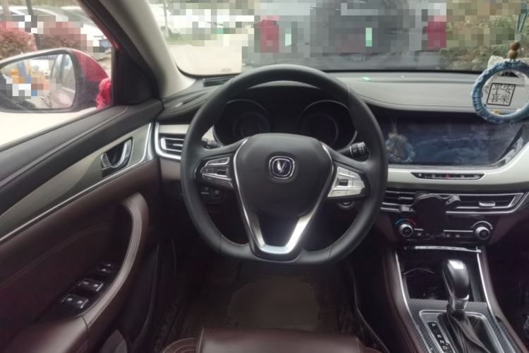 Used CHANGAN Eado 2018 High-Energy Edition 1.6L GDI Automatic Zhenfeng Model China V Standard Steering Wheel