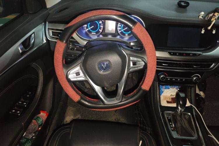 Used CHANGAN Eado 2018 1.6L GDI Automatic Fashion Edition Steering Wheel