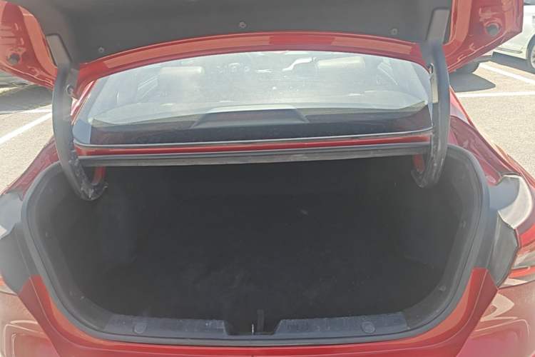 Used CHANGAN Eado 2018 1.6L GDI Manual Prestige Model Trunk