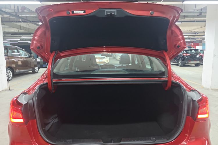 Used CHANGAN Eado 2018 1.6L GDI Manual Fashion Edition Trunk