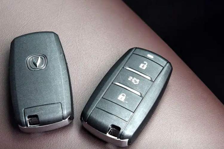 Used CHANGAN Eado 2018 1.6L GDI Automatic Fashion Edition Vehicle Key