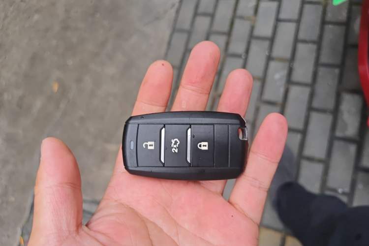 Used CHANGAN Eado 2018 1.6L GDI Manual Trendy Model China V Standard Vehicle Key