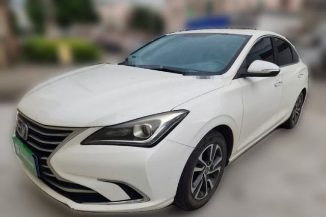 Ojetý CHANGAN Eado 2018 1.6L GDI Manual Fashion Edition