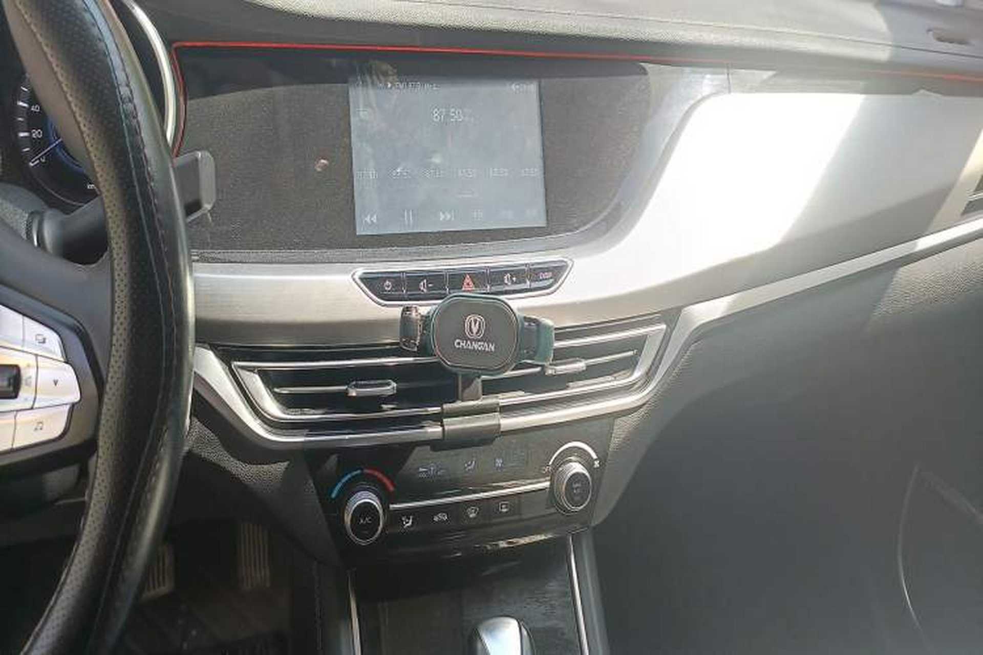 Used CHANGAN Eado 2018 1.6L GDI Automatic Fashion Edition Audio And AC Panel