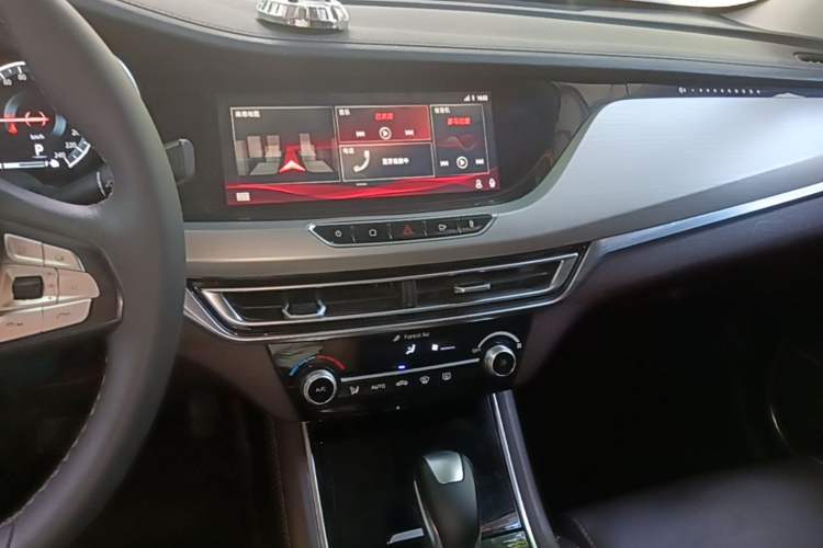 Used CHANGAN Eado 2018 High-Energy Edition 1.6L GDI Automatic Lingfeng Model China V Standard Audio And AC Panel