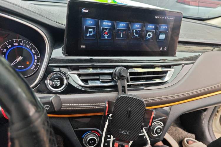 Used CHANGAN Eado 2018 BlueMotion 1.6L GDI Automatic JingShang Model Audio And AC Panel