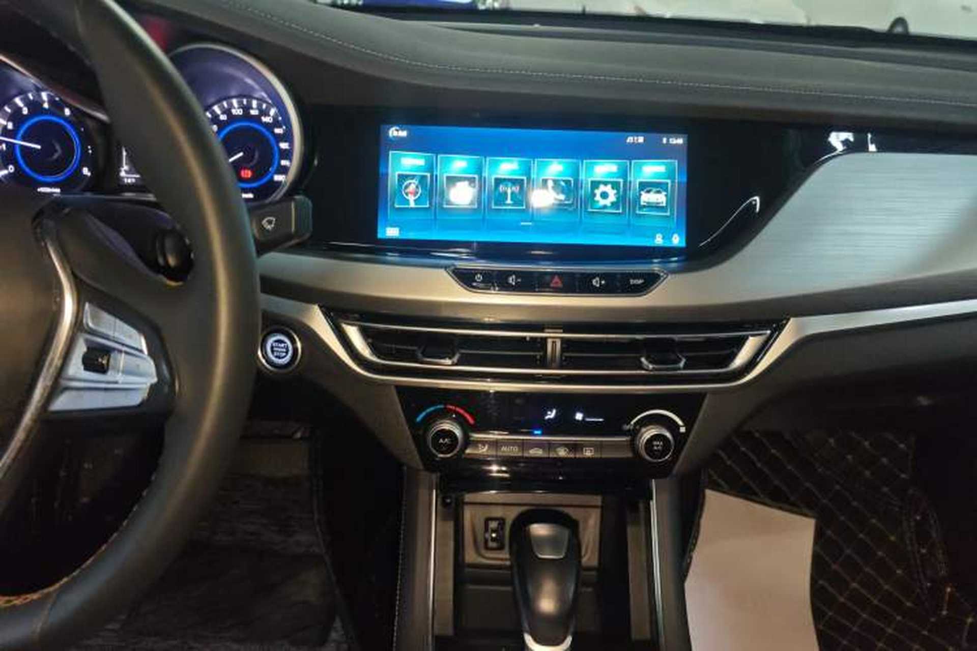 Used CHANGAN Eado 2018 High-Energy Edition 1.6L GDI Automatic Pioneer Model China V Standard Audio And AC Panel