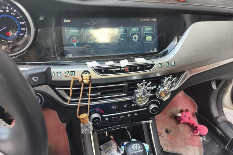 Used CHANGAN Eado 2018 High-Energy Edition 1.6L GDI Automatic Pioneer Model China V Standard Audio And AC Panel