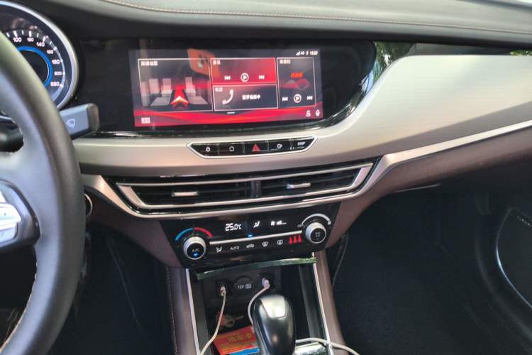 Used CHANGAN Eado 2018 1.6L GDI Automatic LingShang Model Audio And AC Panel