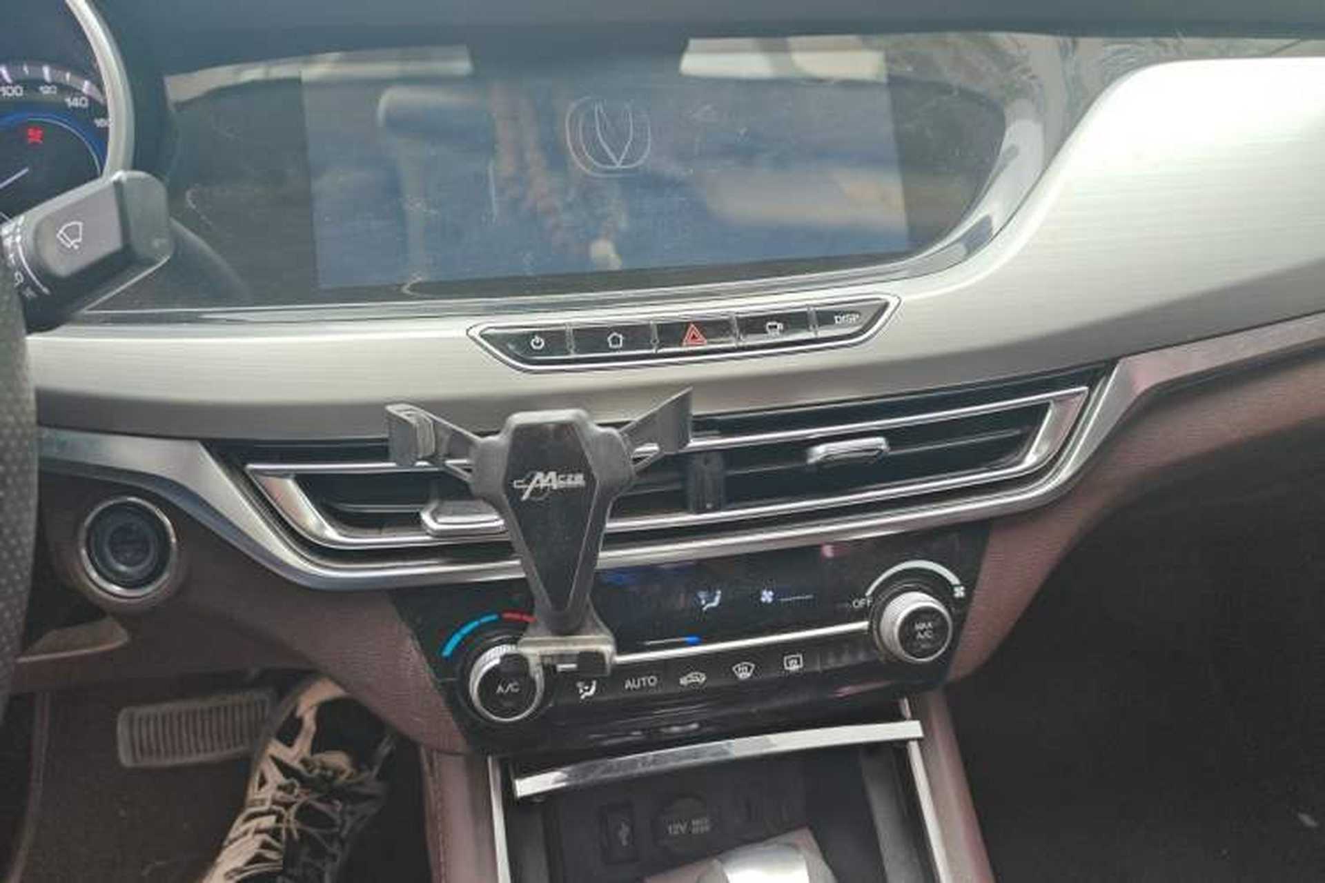 Used CHANGAN Eado 2018 High-Energy Edition 1.6L GDI Automatic Zhenfeng Model China V Standard Audio And AC Panel
