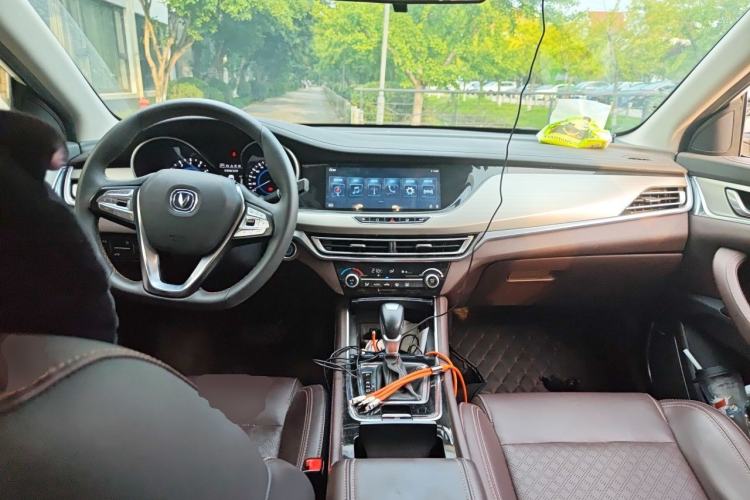 Used CHANGAN Eado 2018 1.6L GDI Automatic LingShang Model Center Console