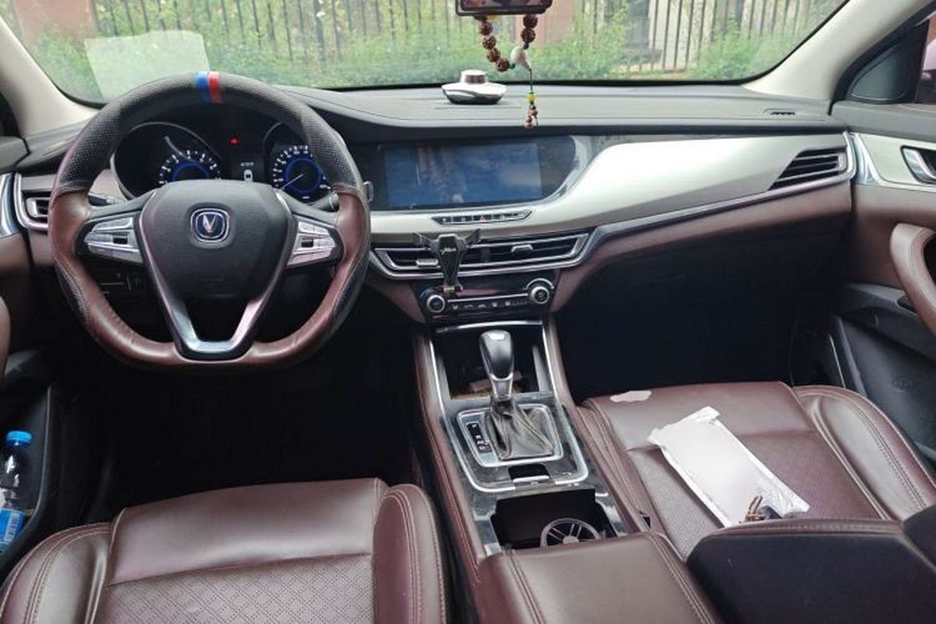Used CHANGAN Eado 2018 High-Energy Edition 1.6L GDI Automatic Zhenfeng Model China V Standard Center Console