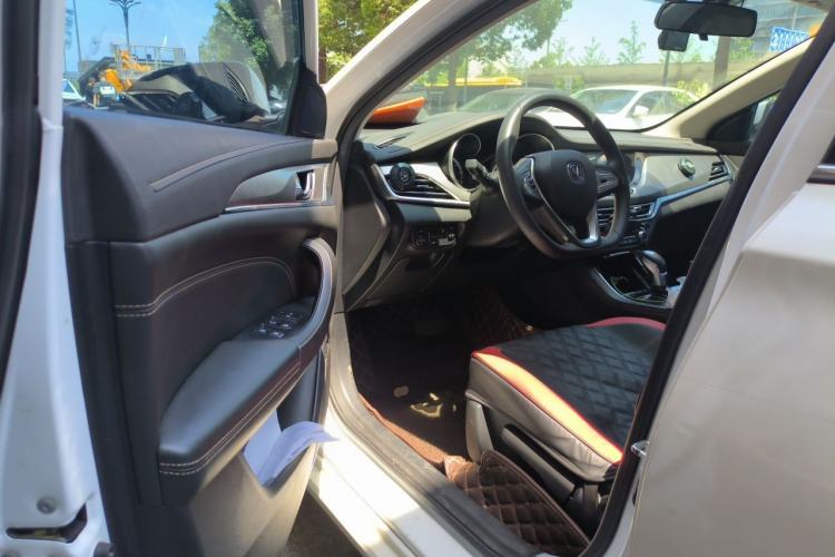 Used CHANGAN Eado 2018 High-Energy Edition 1.6L GDI Automatic Pioneer Model China V Standard Driver Seat